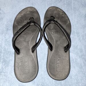 Roxy flip flops